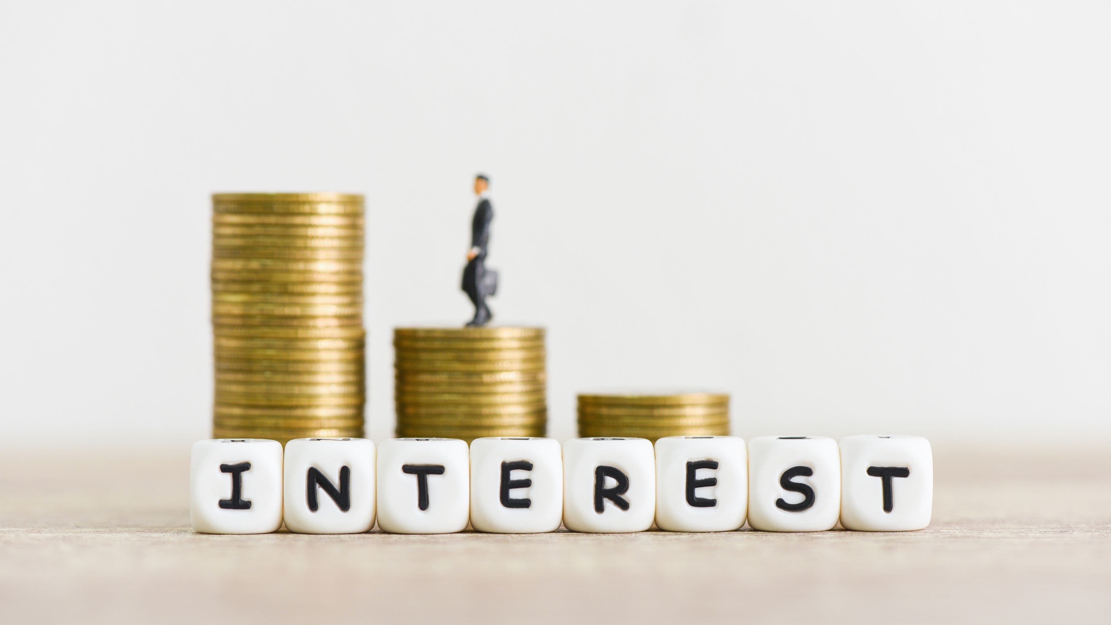 How Does Compound Interest Work and Why Do People Call It Magic?