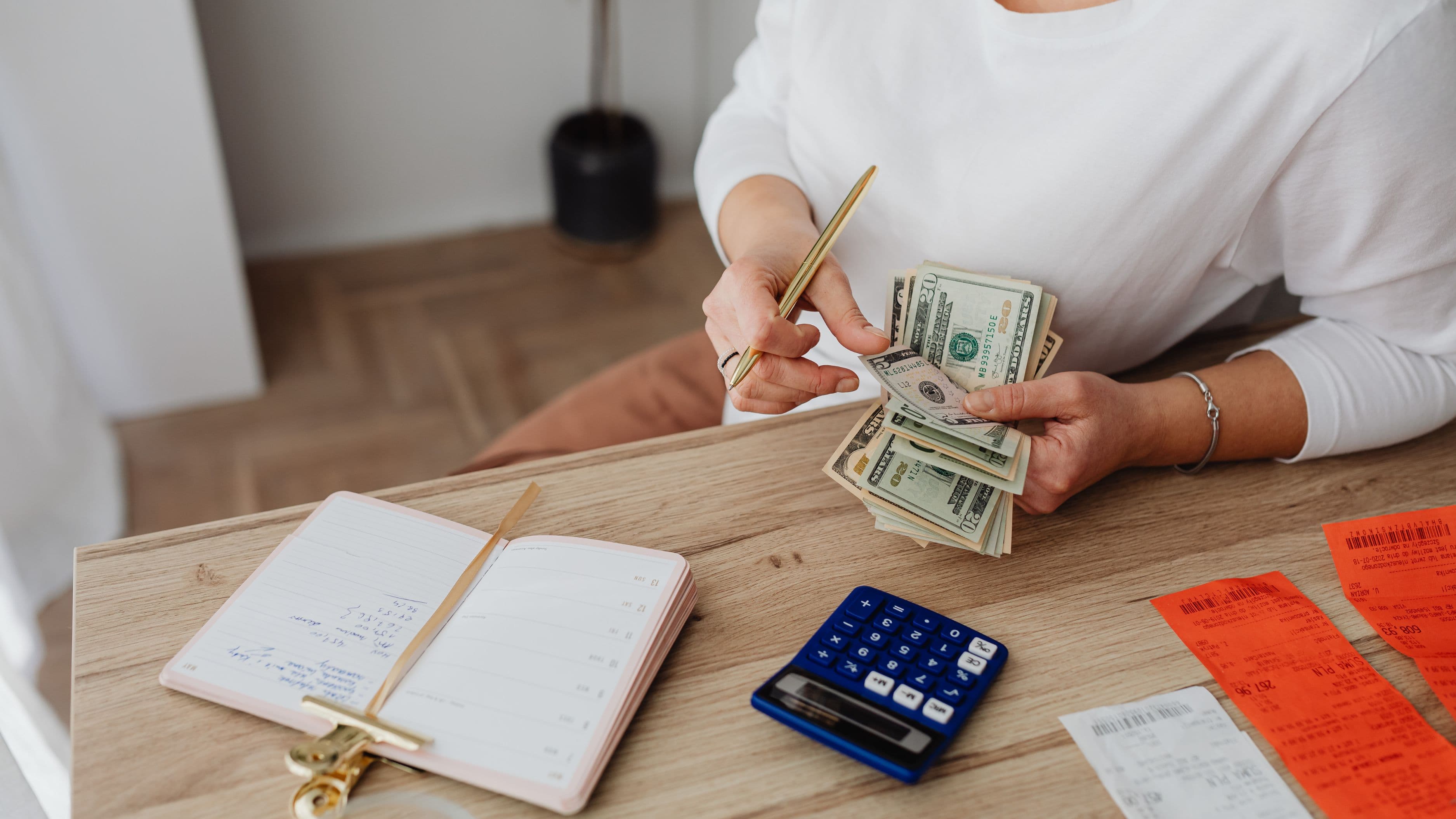 7 Financial Habits People Build in Their 30s That Change Everything